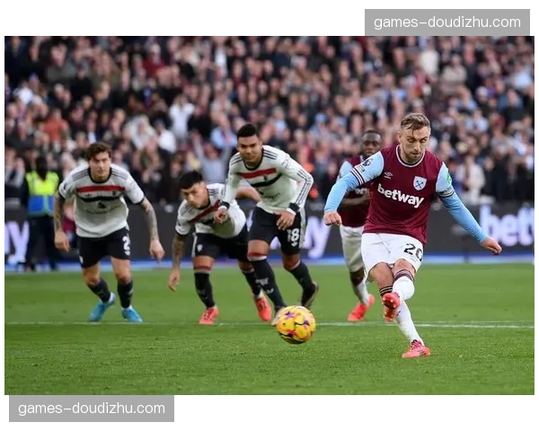 曼联对阵富勒姆点球改任意球事件复盘 英超官方解释判罚依据 曼联对阵富勒姆点球改任意球事件复盘 英超官方解释判罚依据