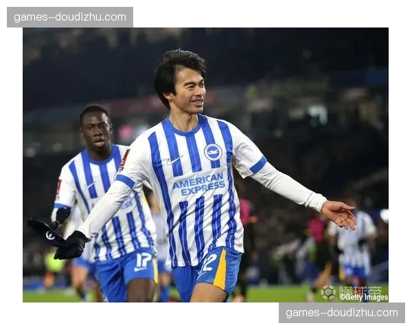 许尔策勒强度足球奏效,海鸥军团中场绞杀阻断红军推进 许尔策勒强度足球奏效,海鸥军团中场绞杀阻断红军推进