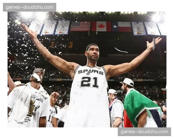 文班亚马35分超邓肯队史首秀 马刺轻取开拓者迎开门红